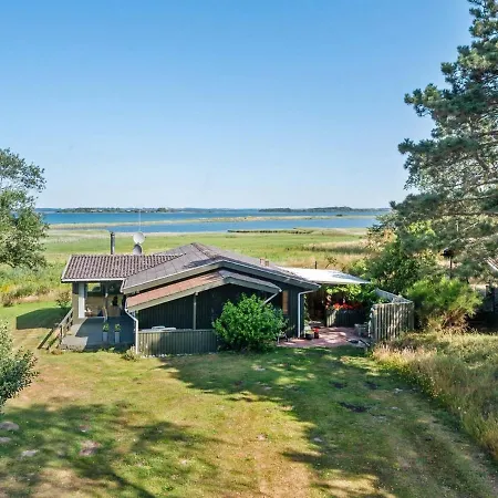 Nnykka - 100m From The Sea By Interhome